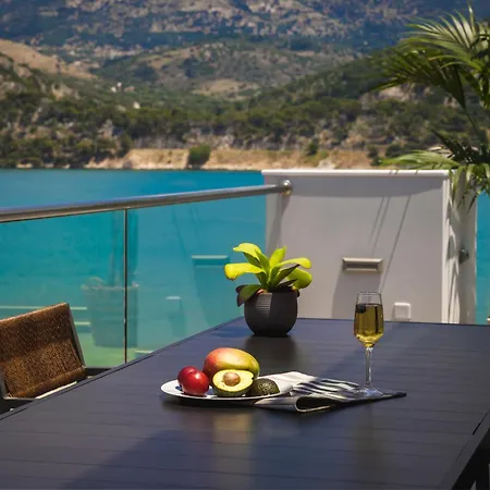 The Twelve Collection Aparthotel