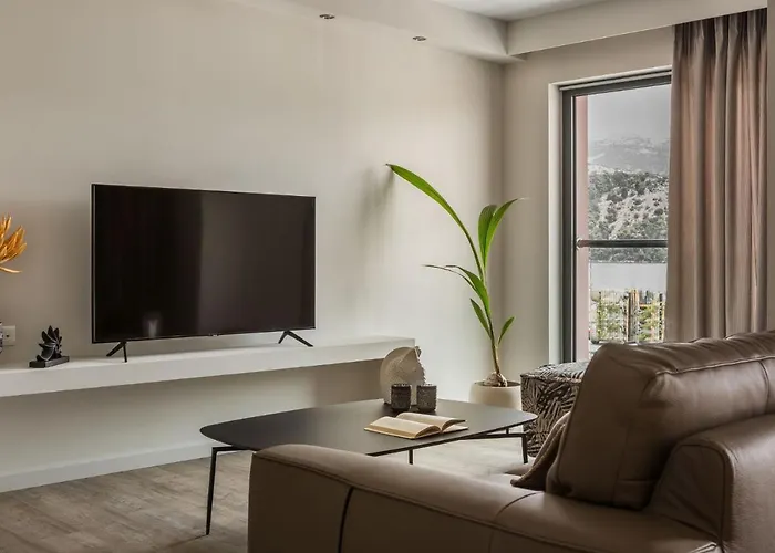 The Twelve Collection Aparthotel