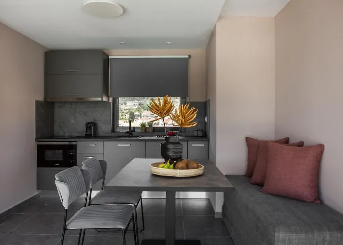 The Twelve Collection Aparthotel 4*