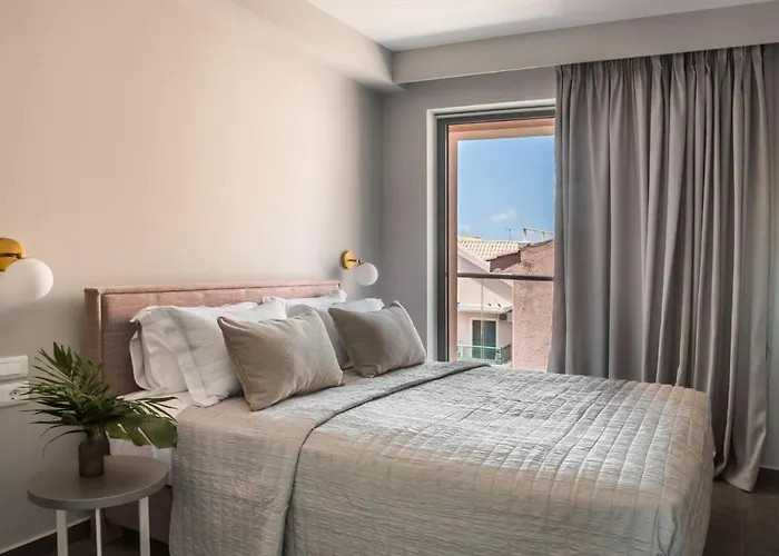 Aparthotel The Twelve Collection 4*