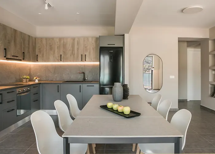 The Twelve Collection Aparthotel 4*