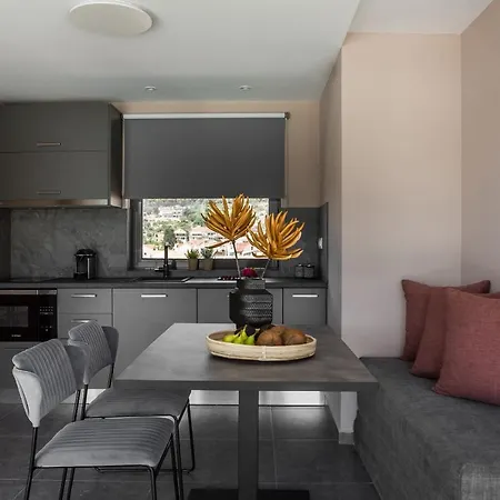 The Twelve Collection Lejlighedshotel 4*