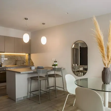 The Twelve Collection 4*